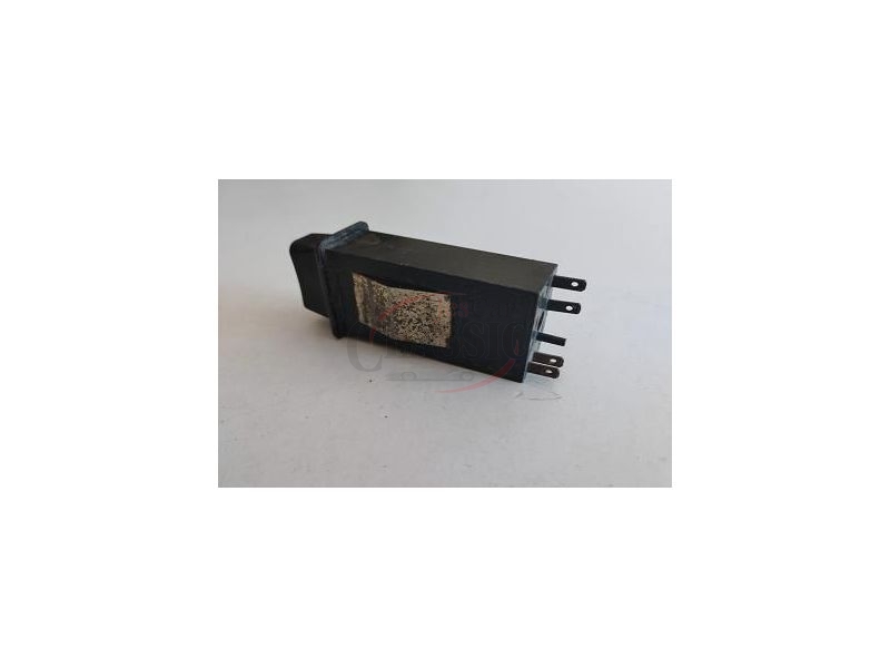 Audi 80 B1 / VW Passat B1 - Interruptor de desembaciador