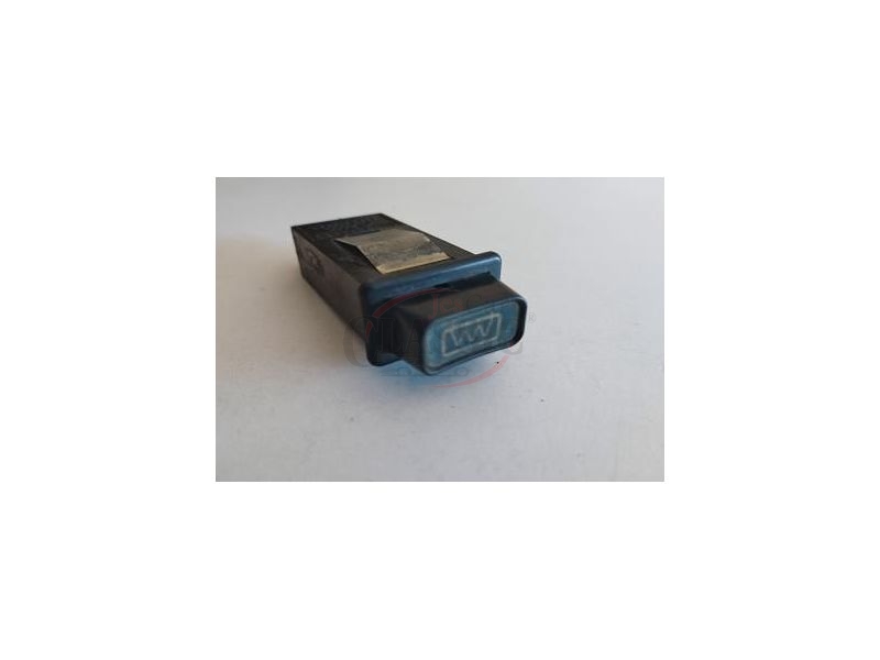 Audi 80 B1 / VW Passat B1 - Interruptor de desembaciador