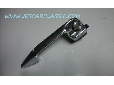 Mercedes-Benz W115 /8 - Manipulo de abertura porta exterior frente esquerda (S/ chave)