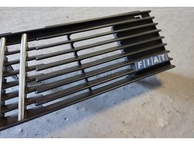 Fiat Uno I - Grelha principal