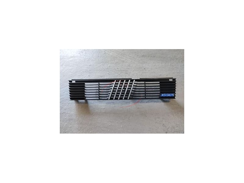 Fiat Uno I - Grelha principal