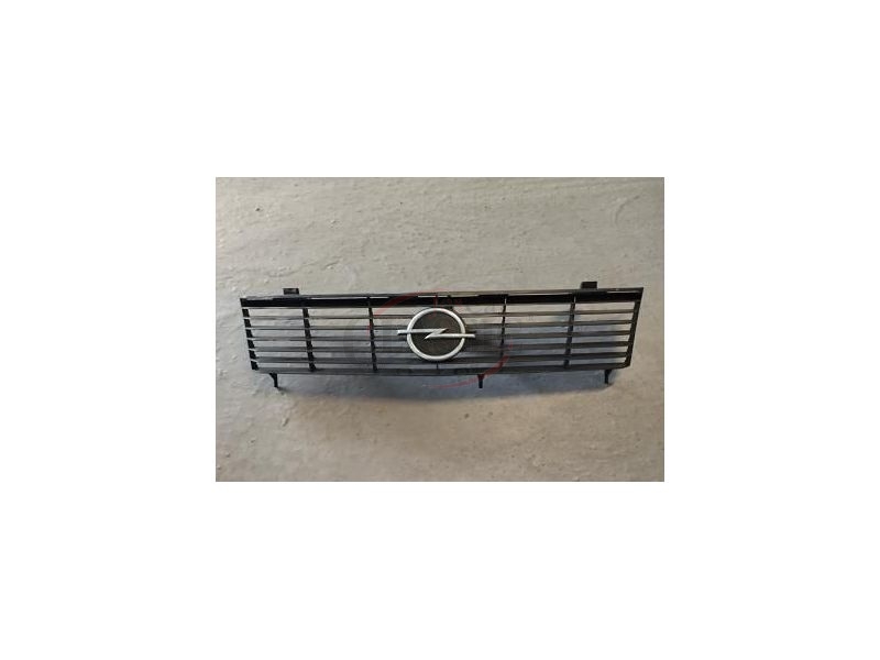 Opel Ascona C - Grelha principal (PRETA)