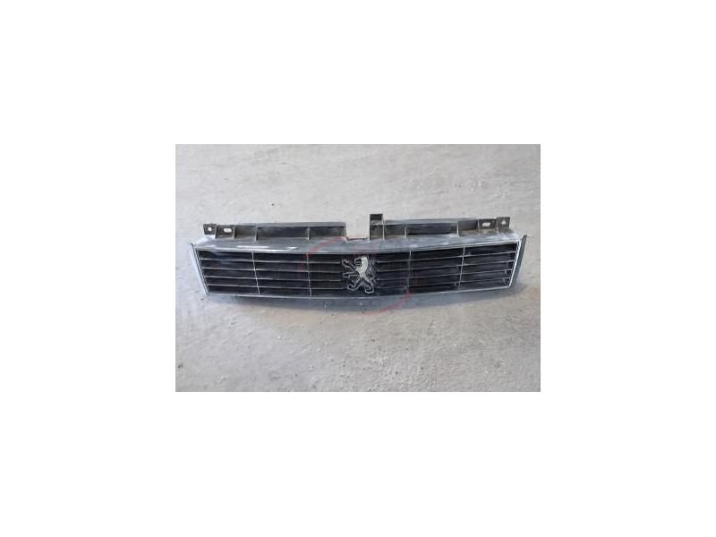 Peugeot 305 II - Grelha principal