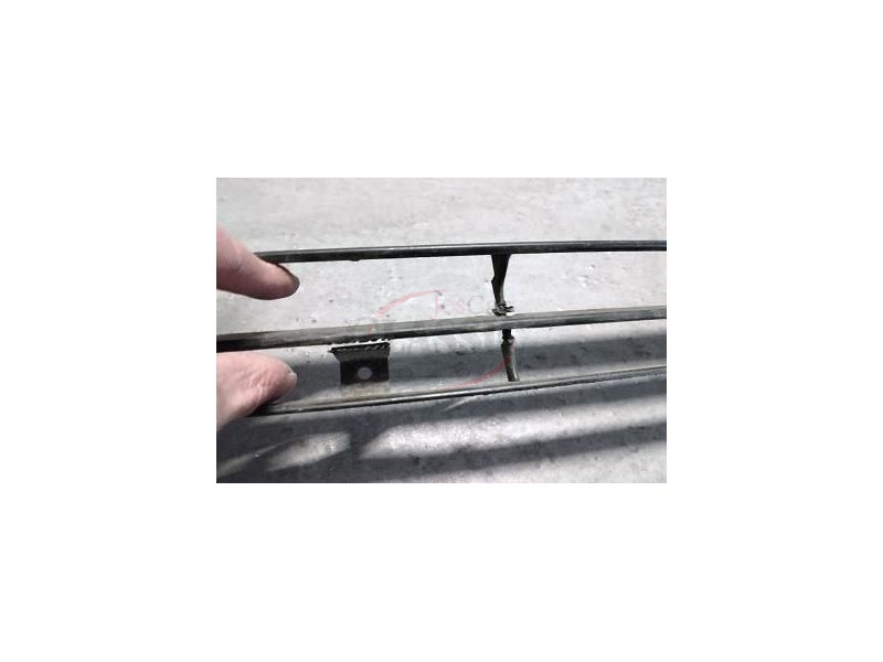 Seat Ibiza II 6K1 - Grelha inferior