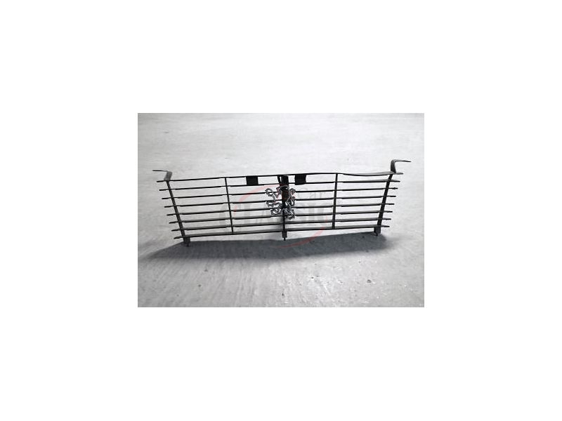 Peugeot 304 - Grelha principal