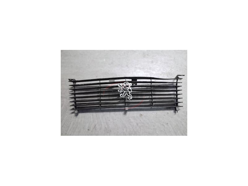 Peugeot 304 - Grelha principal