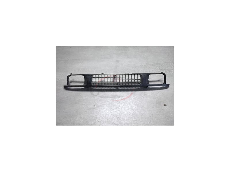Isuzu Brava - Grelha principal