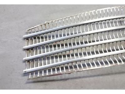 Peugeot 404 - Grelha principal