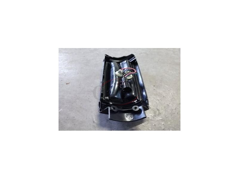 Mitsubish L200 K14 / Mitsubishi L200 K34 - Farolim frente direito