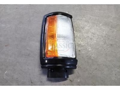 Mitsubish L200 K14 / Mitsubishi L200 K34 - Farolim frente direito