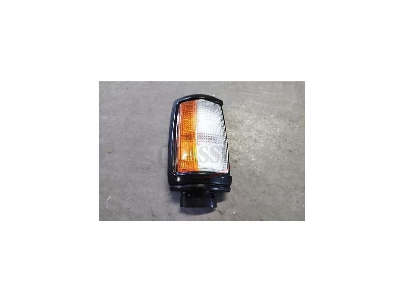 Mitsubish L200 K14 / Mitsubishi L200 K34 - Farolim frente direito