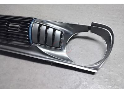 Nissan 120Y B210 - Grelha principal