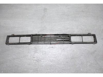 Nissan 720 Pick-up - Grelha principal