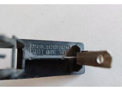 Mercedes-Benz 190 W201 - Suporte de interruptor de contacto