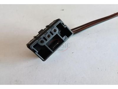 Mercedes-Benz W124 - Ficha de ligação para interruptor luz interior