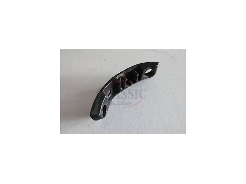 Opel Astra F - Batente da tampa exterior depósito combustível