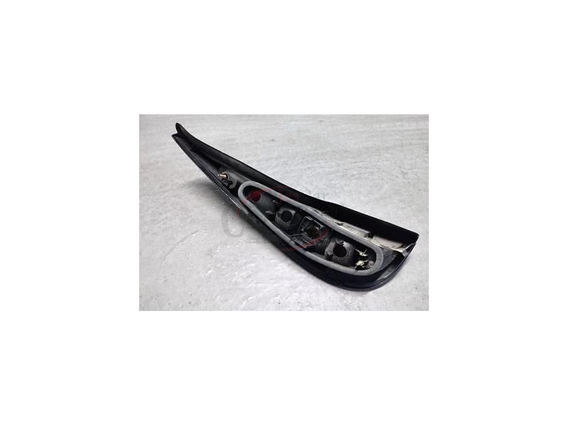 Renault Laguna I - Farolim tras direito (VALEO)