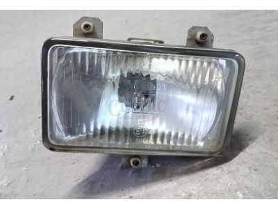Nissan Vanete C220 - Farol principal (HELLA)