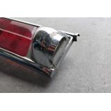 Mercedes-Benz W111 - Vidro farolim tras esquerdo