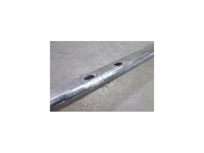 Toyota Corolla II KE20 - Para-choques tras (central)