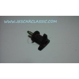 Renault Clio II / Renault Megane II - Porca plástica de fixação do farolim traseiro