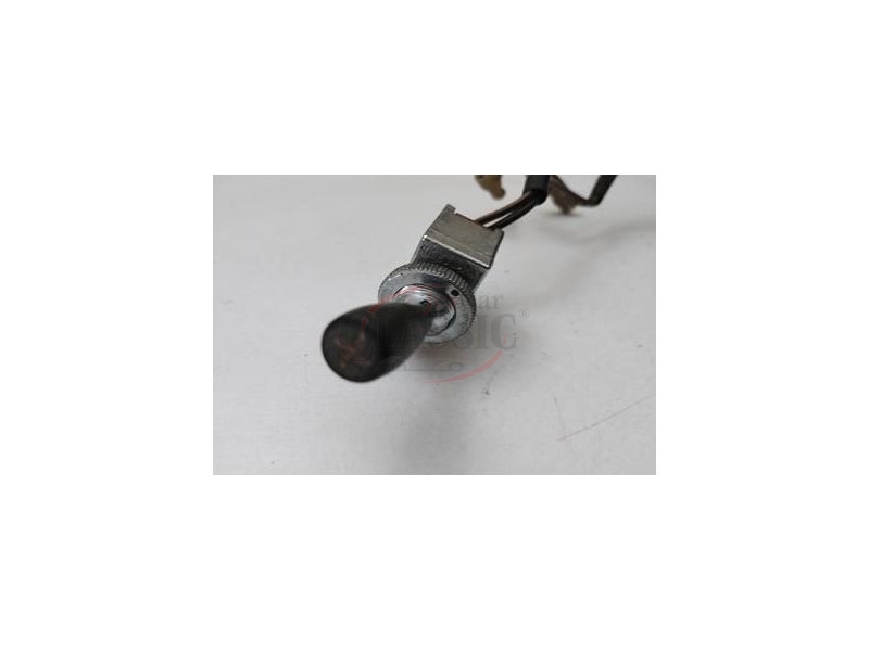 Nissan 100A - Interruptor comando ventilação (NILES)