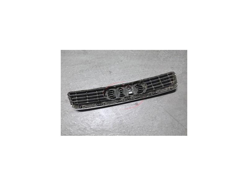 Audi A4 B5 - Grelha principal