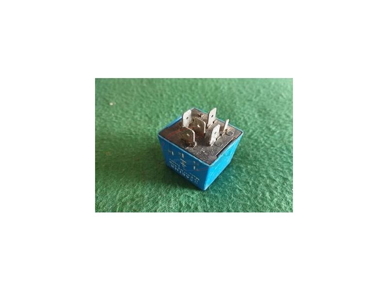 Peugeot / Renault - Relé (G. CARTIER)