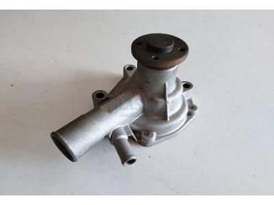 Toyota Corolla I KE10 - Bomba de água