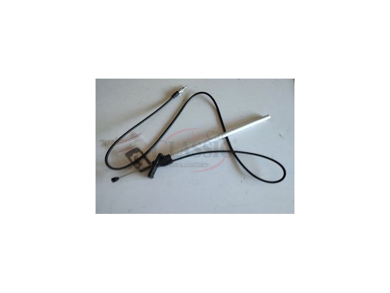 Nissan D21 - Antena de guarda lamas aplicação à esquerda