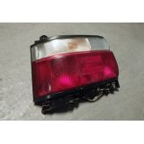 Toyota Corolla CE100 - Farolim tras esquerdo (KOITO)