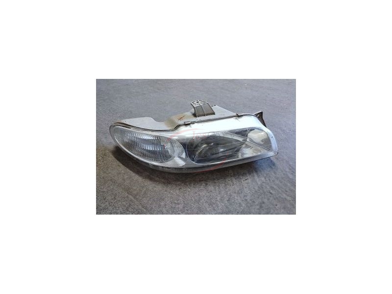 Daewoo Nubira - Farol principal direito H4