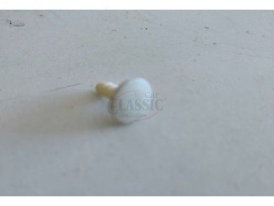 Ford Fiesta MkIII - Mola de fixação tampa proteção pistola do fecho central