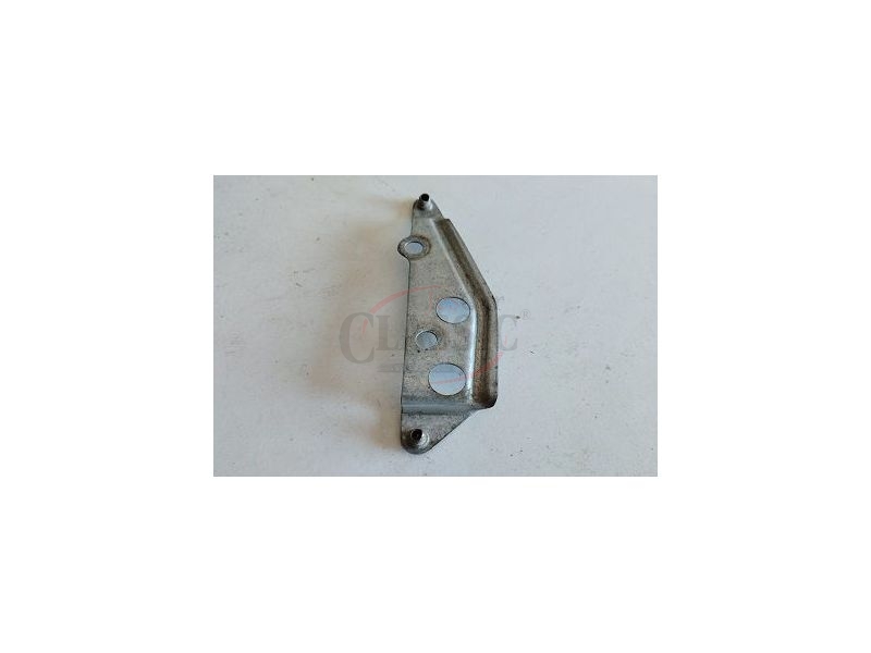 Opel Corsa A - Suporte de fixação do actuador / Pistola do fecho central frente direita