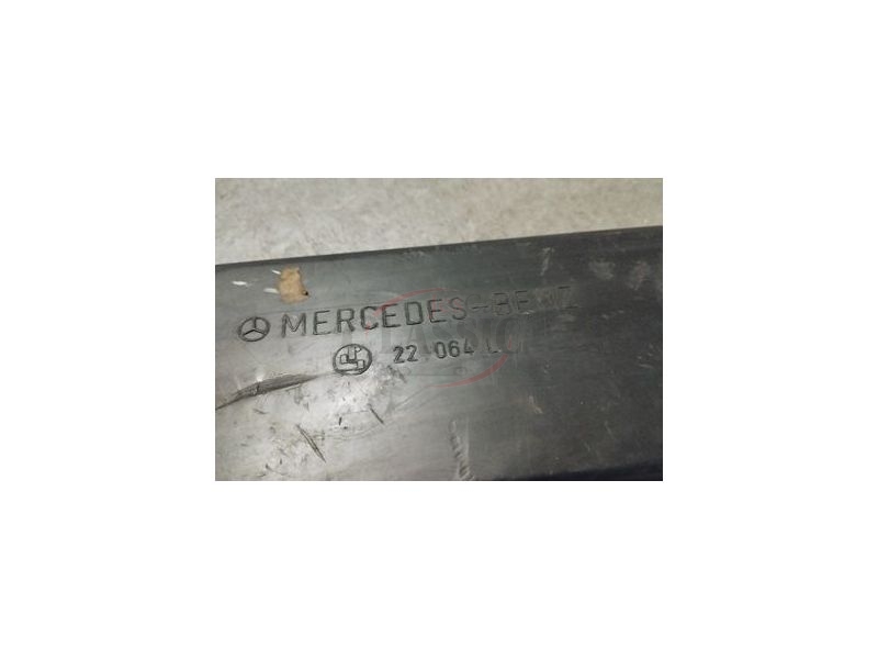 Mercedes-Benz W123 - Suporte de lâmpadas farolim traseiro esquerdo (SIDLER)