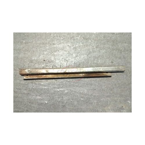 Aplicação Desconhecida - Calha metálica de suporte do vidro porta (355mm)