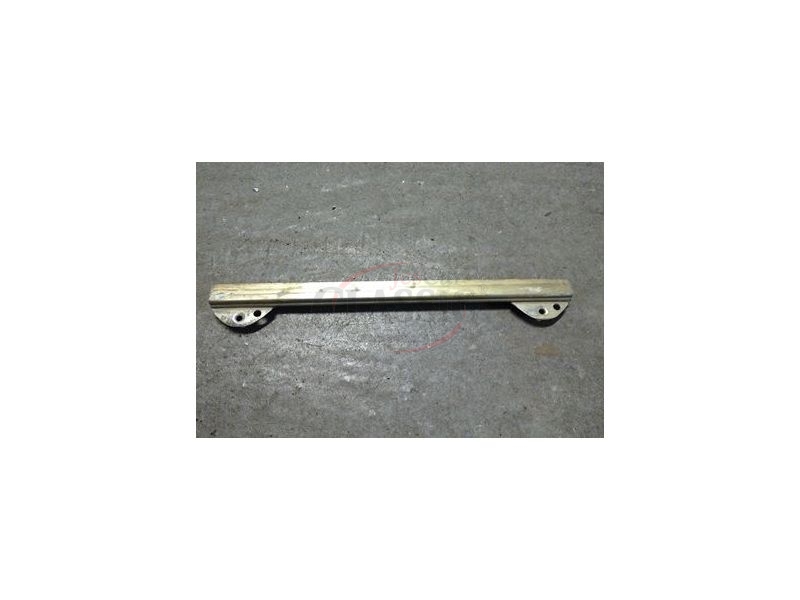 Mercedes-Benz W114/8 / Mercedes-Benz W115/8 - Calha metálica de suporte do vidro porta frente (290mm)