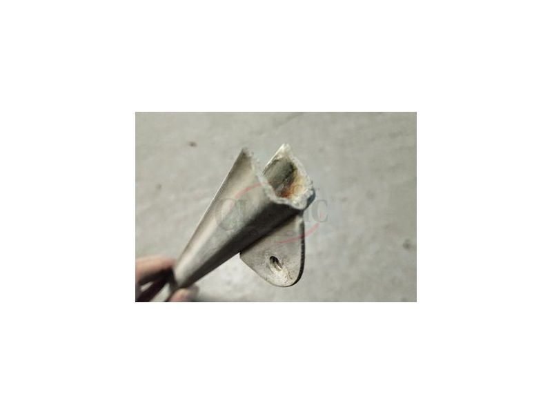 Mercedes-Benz W114 /8 / Mercedes-Benz W115 /8 - Calha metálica de suporte do vidro porta tras (340mm)