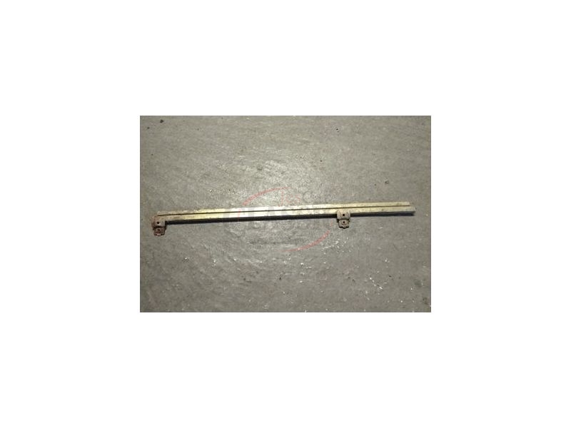 Mercedes-Benz W123 - Calha metálica de suporte do vidro porta frente direita (650mm)