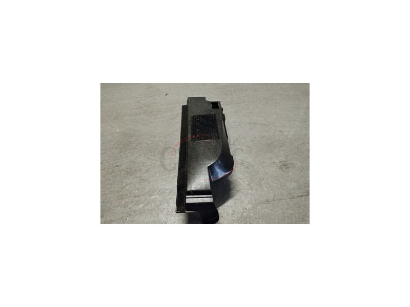 VW Golf I GTI - Apoio / Suporte da chapeleira direito (PRETO)