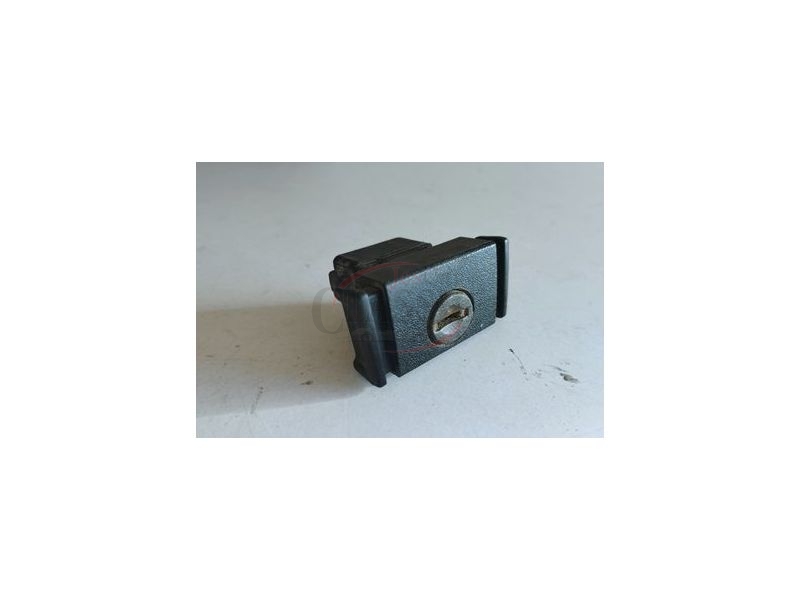 VW Scirocco - Fecho de porta luvas (Sem chave)