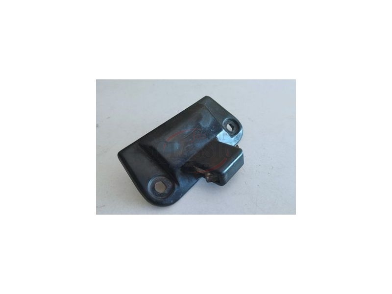 BMW Serie 3 E30 - Trinco da tampa porta luvas