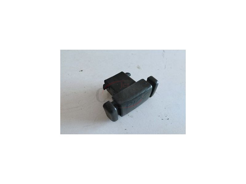 Peugeot 106 I - Manipulo de abertura porta luvas