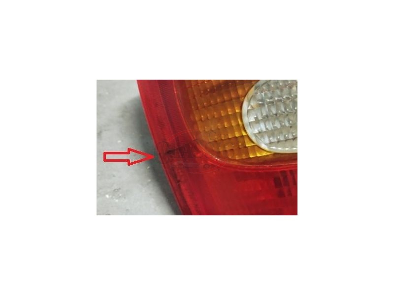 Opel Corsa B - Farolim tras esquerdo (GM-VALEO)