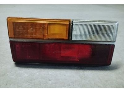 Audi 50 / VW Polo I - Farolim tras esquerdo (HELLA)