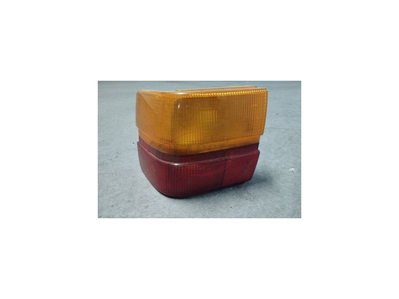 Audi 100 C3 - farolim tras esquerdo exterior (HELLA)