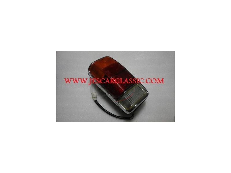 Nissan 1200 Van B110 - Farolim traseiro esquerdo (KOITO)