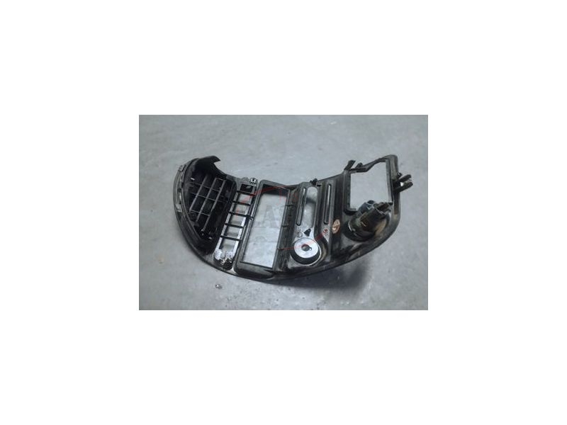 Citroen Saxo - Consola central