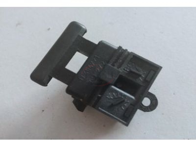 Renault Clio I - Fecho da tampa de porta luvas