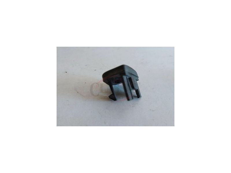 Citroen Saxo - Acabamento da consola central lado direito